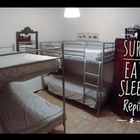 Surf House Famara Yokomosurf Hostel Bagian luar foto